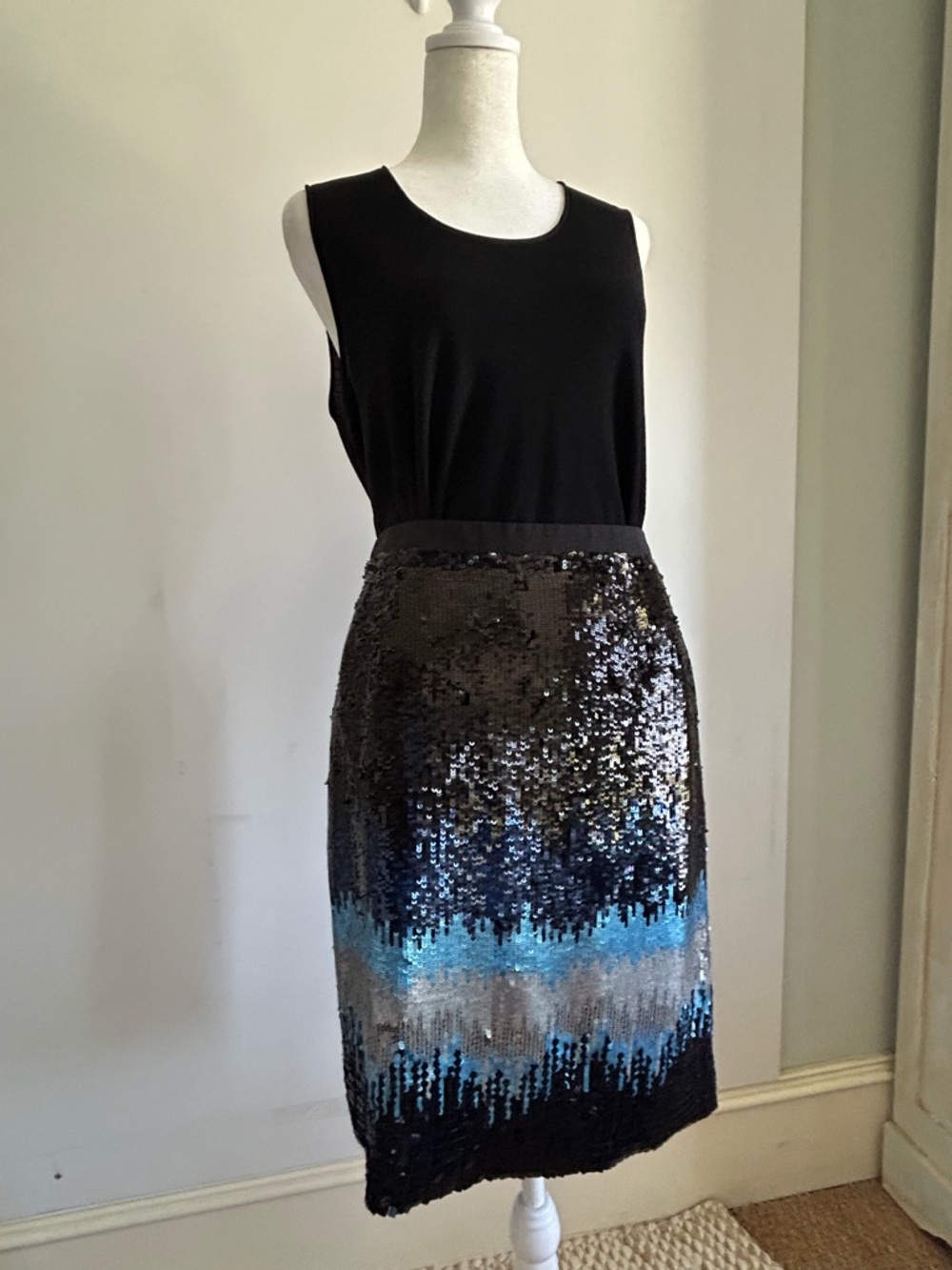 Per Se Black Sequin Ombre Pencil Skirt with Navy & Light Blue Silver Sz8 NWOT